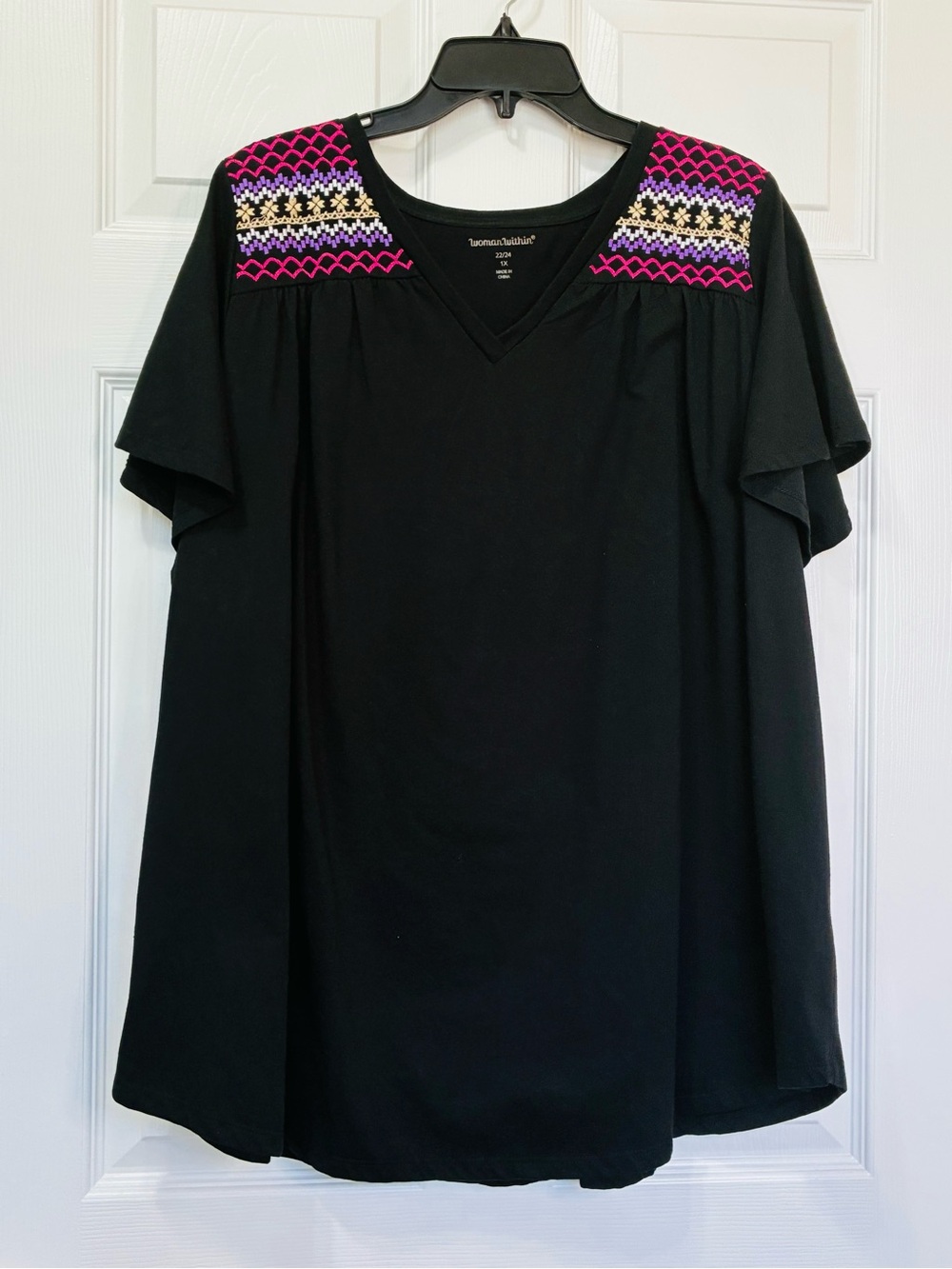 Woman Within Boho Floral Top Womens 22-24 1X Black Embroidered V-neck Boho Comfy